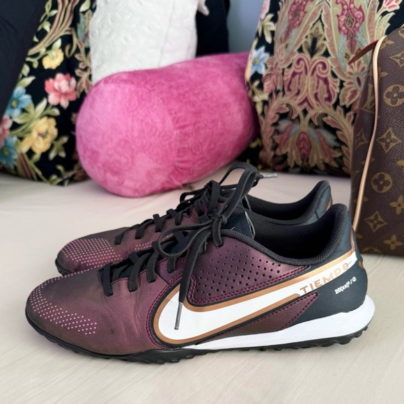 NIKE Tiempo Legend 9 Academy TF Turf Football Boots in Purple Size 7.5 - Picture 5 of 9